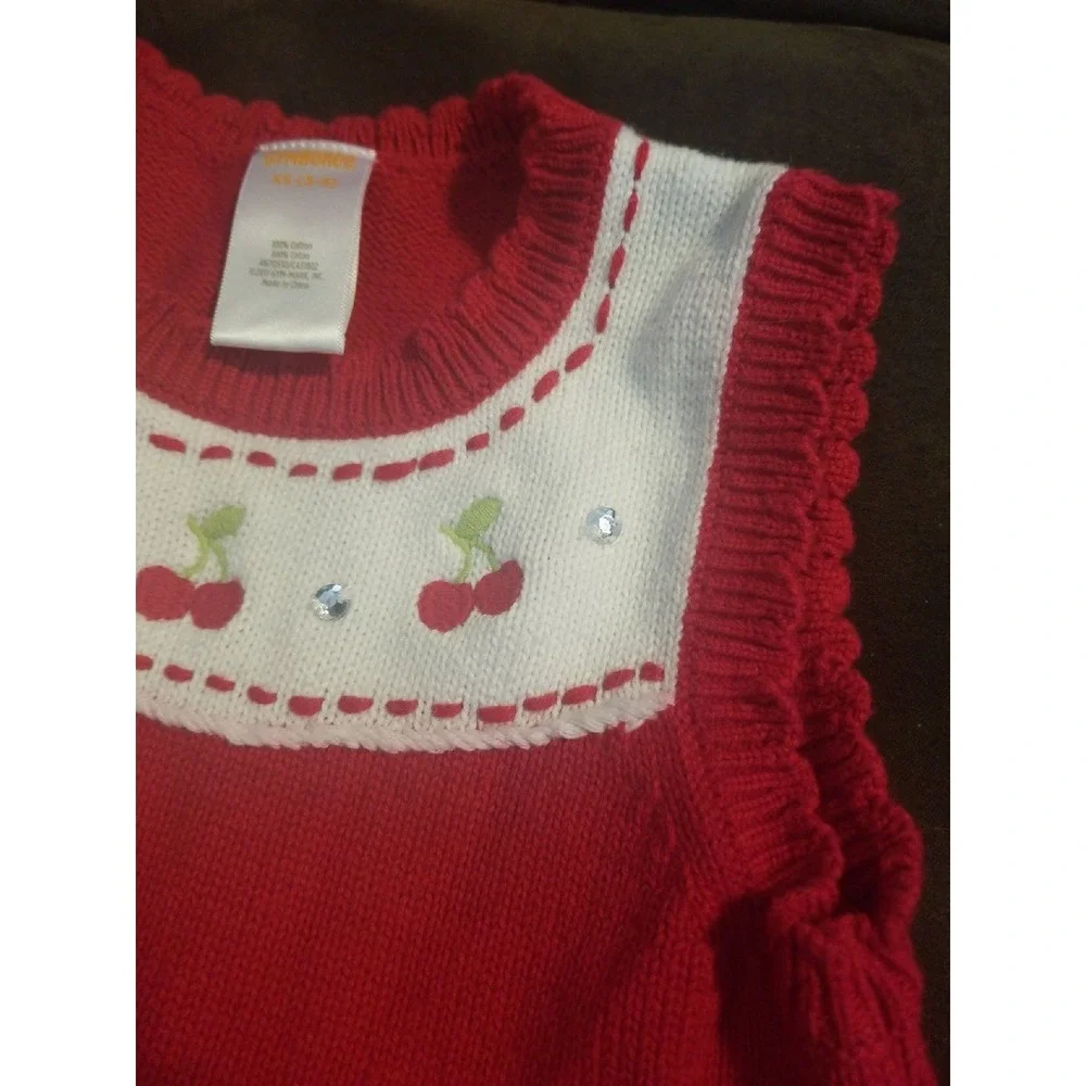 Gymboree cherry cute sweater vest 3 4 XS‎